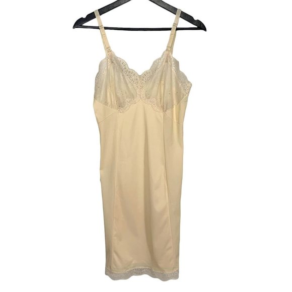 Vintage 50s Sears The Doesnt Slip Cream Fortrel Polyester Slip Medium - Picture 1 of 12